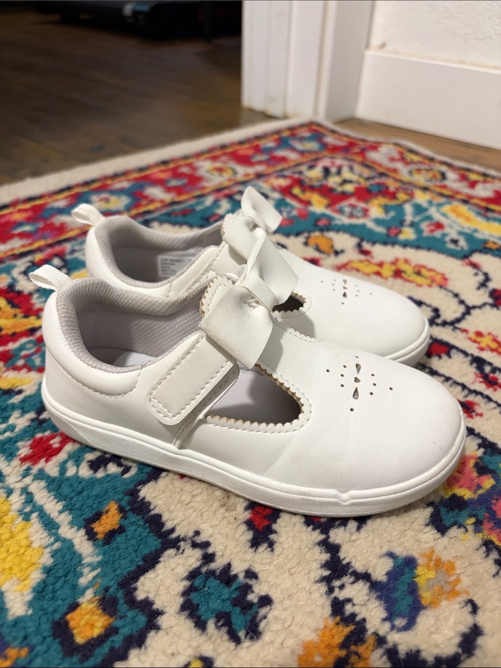 Kids Munchkin by Striderite White Bow Mary Jane Sneakers